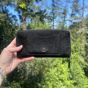COACH Black Crossgrain Leather Zip-Around Wallet Silver Hardware AUTHENTIC